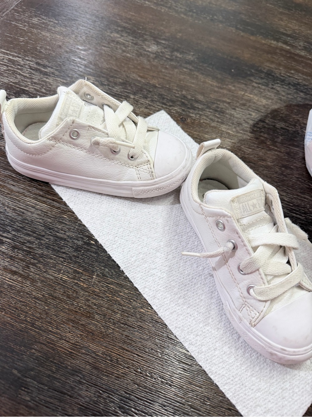 Converse Kids' Chuck Taylor All Star Low Top Sneakers - White 8C